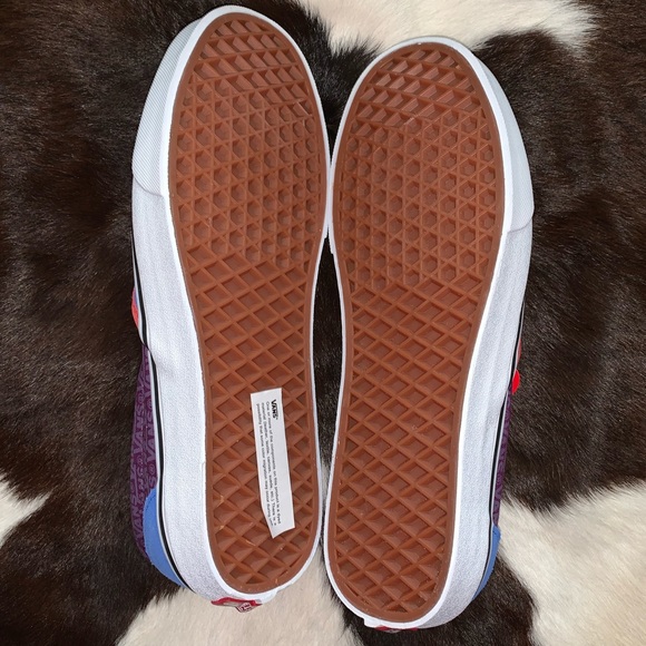 CLASSIC SLIP-ON VANS - Picture 5 of 5